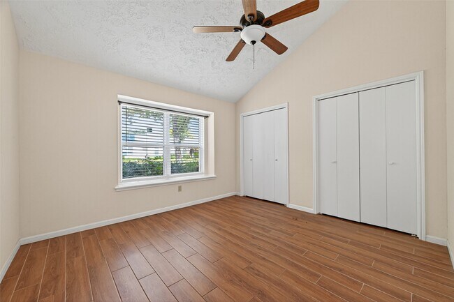 Building Photo - 10913 Bexley Dr