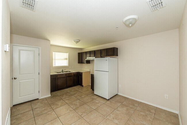 Building Photo - 2601 Lomas Del Sur Boulevard