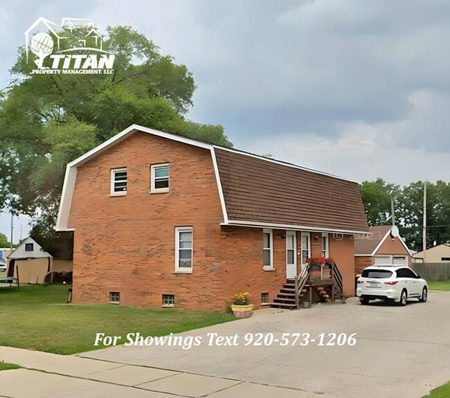 Primary Photo - Townhouse