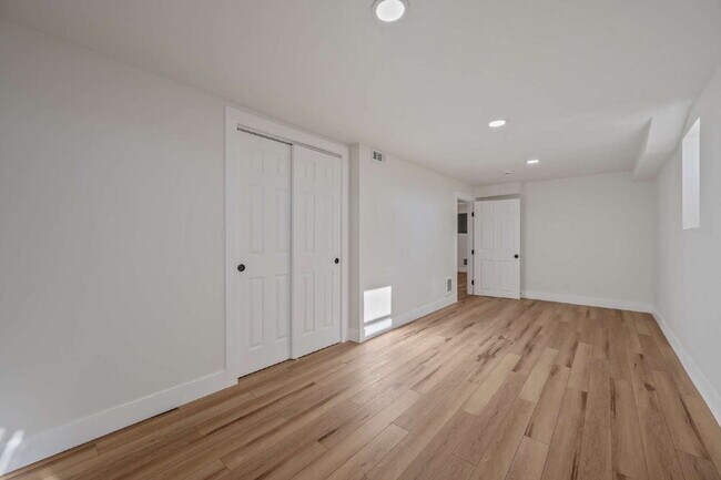 Building Photo - Completely Renovated Two Bedroom-One Bathroom Ready Now!