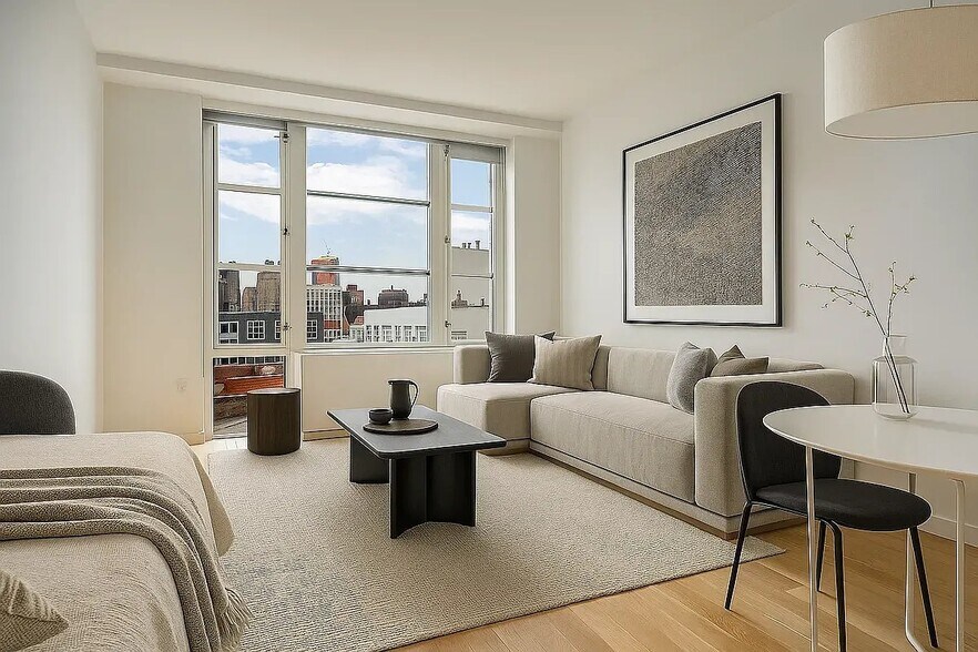 Primary Photo - 331 E Houston St