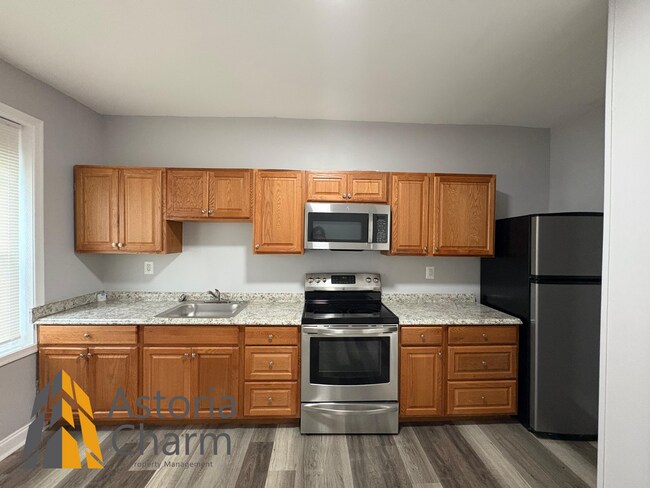 Building Photo - Spacious 4-Bed Move-In Ready Home in Balti...