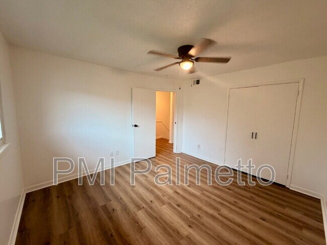 Building Photo - 1241 Grove Park Ln