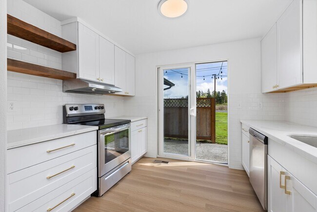 Building Photo - 24728 Marlene Way