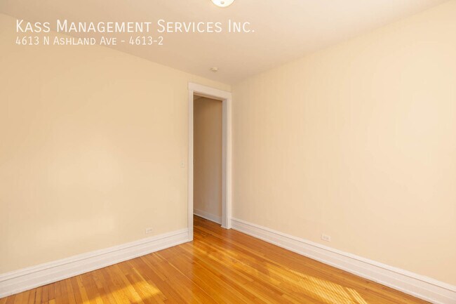Building Photo - 4613 N Ashland Ave