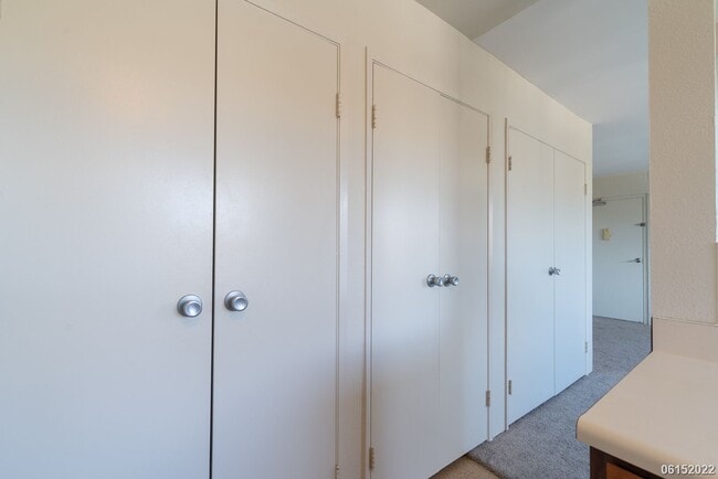 Building Photo - 2br/1ba/1pkg Apartment in Makakilo - Water...