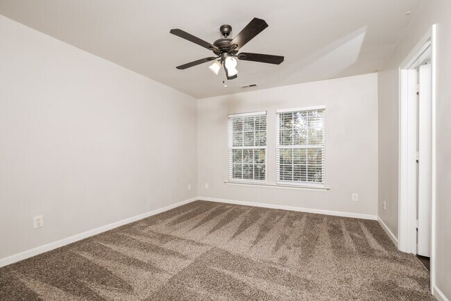 Building Photo - 8904 Elizabeth Bennet Pl