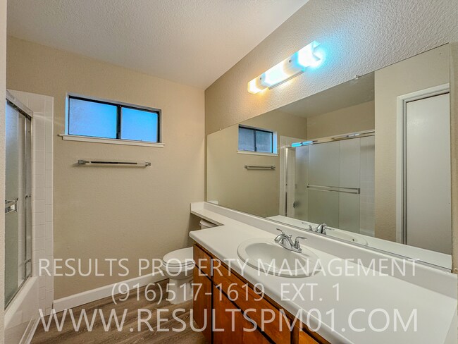 Building Photo - Spacious Single-Story Home in Prime Citrus Heights Location