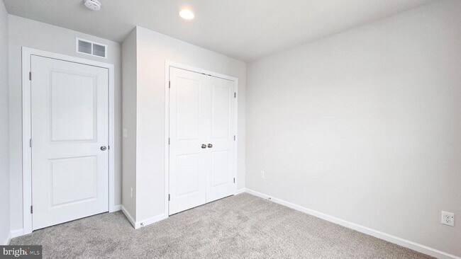 Building Photo - 3089 Herr St