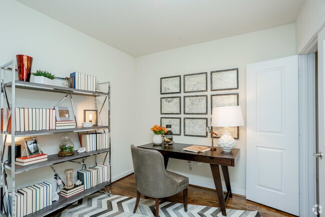 Building Photo - Live in the Heart of Downtown – $1,000 Look & Lease Offer