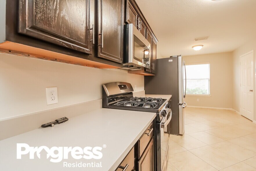 Building Photo - 6614 High Stone Ln