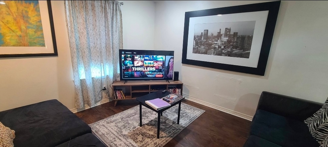 Building Photo - 7833 Wileyvale Rd