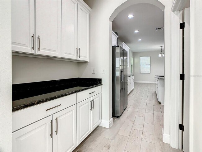 Building Photo - 8917 Blue Mesa Dr