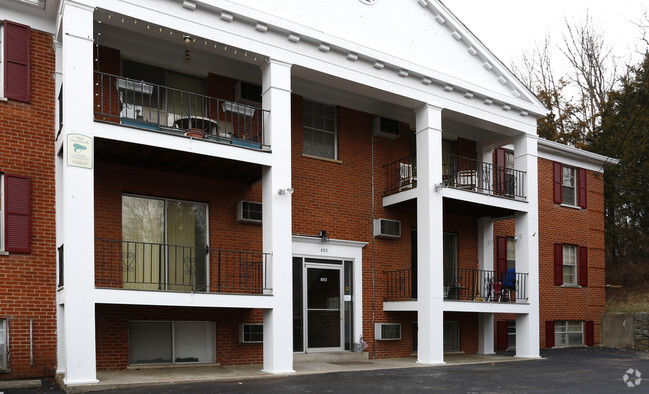 Building Photo - Mohawk Trail Apartments