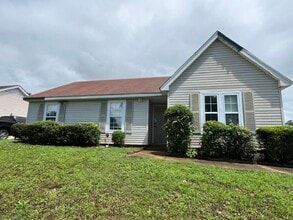 Building Photo - Renovated 3 Bedroom 2 Bath Home for Rent!!