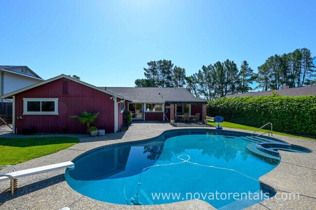 Building Photo - 17 Mosswood Ct