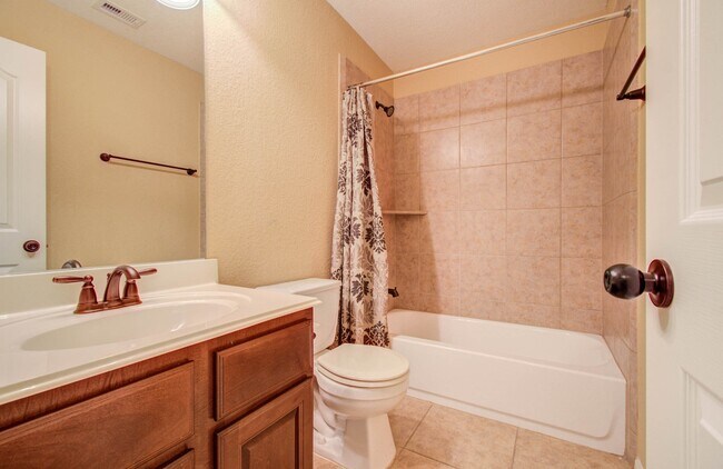 Building Photo - 21331 Parham Cir