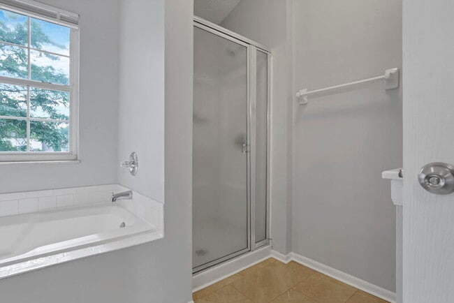 Building Photo - 3112 Fabyan Dr