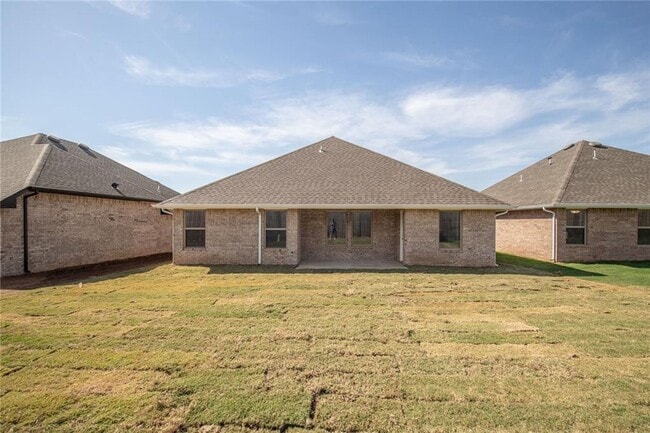 Building Photo - New Build + Norman Schools + Storm Shelter + 3 bedrooms