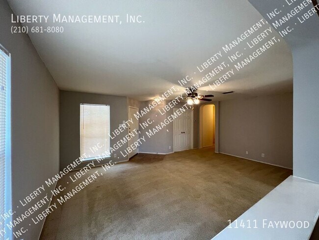 Building Photo - Single story home in the gated Heights at ...