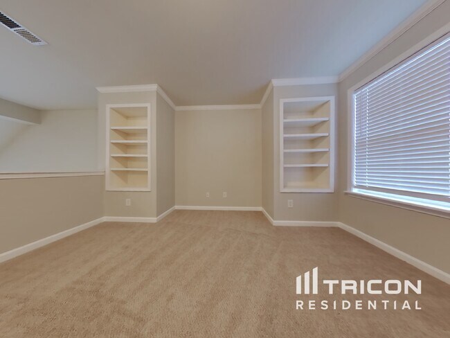 Building Photo - 409 Highland Falls Dr