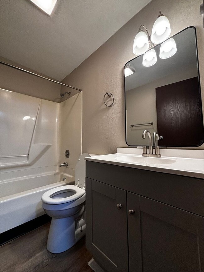 Primary Photo - Peaceful West Milton Apartment Living – Sc...