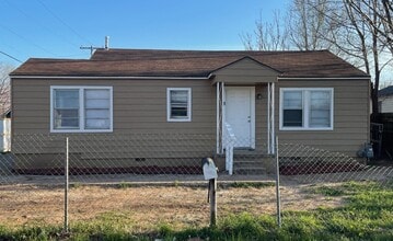 Building Photo - 5330 W 11th Pl