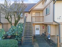 Building Photo - Light & Airy 2-Bedroom Tumwater Apartment with Pool, Covered Parking & Full-Size W/D