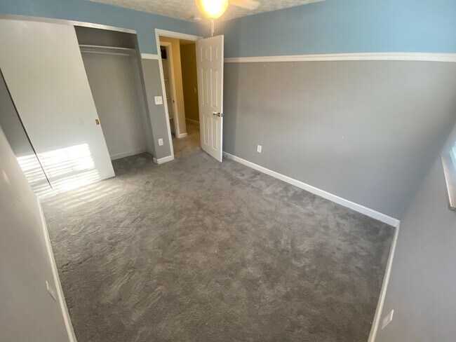 Building Photo - 4 Bedroom - Upper Arlington