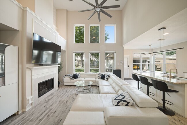 Building Photo - 16322 Drystone Ln