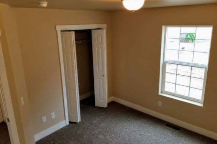 Building Photo - 1302 Topanga Ave