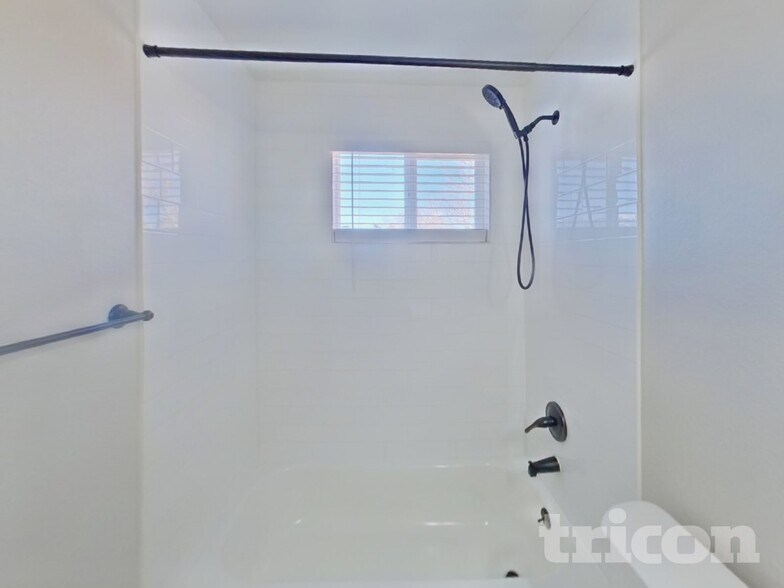 Building Photo - 4080 Candea Ct