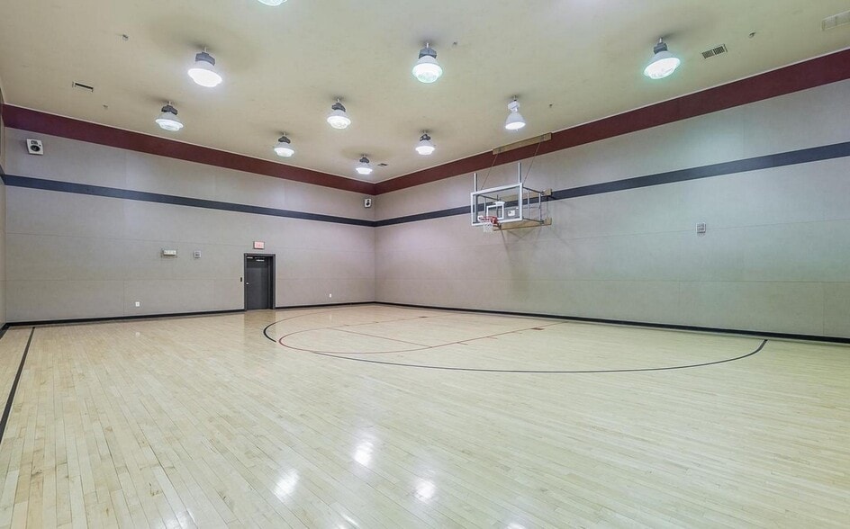 Indoor Basketball Court - 9480 Virginia Center Blvd