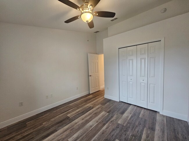 Building Photo - 308 Highland Meadows Dr