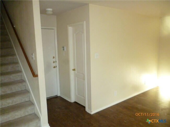 Building Photo - 2667 Hunt St