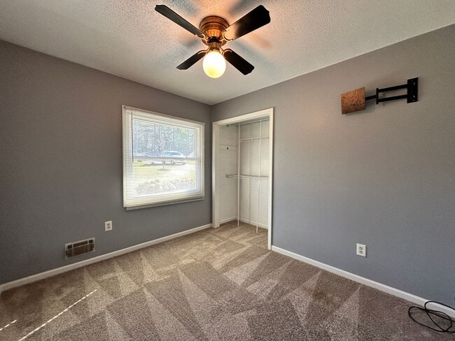 Building Photo - 3 Bed/2 Bath in Harlem, GA with Sunroom & ...