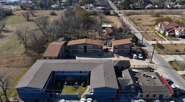 Building Photo - 716 Kolb Rd