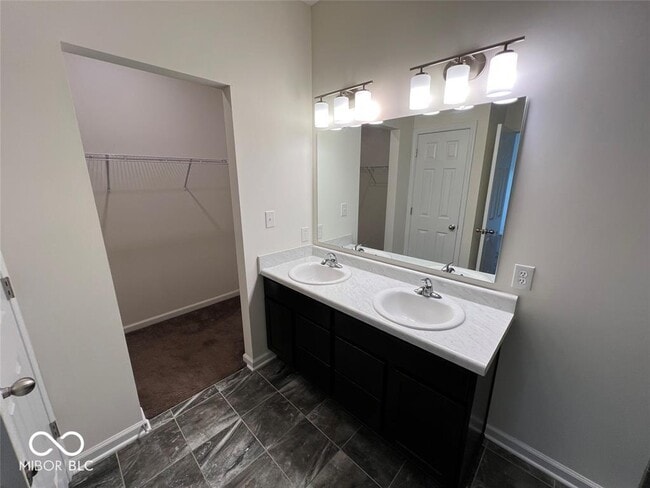 Building Photo - 5899 Stubbington Ln