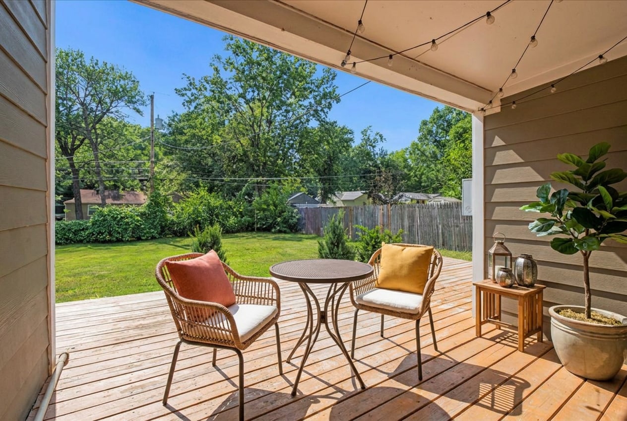 Deck Virtually Staged - 7032 Dearborn St