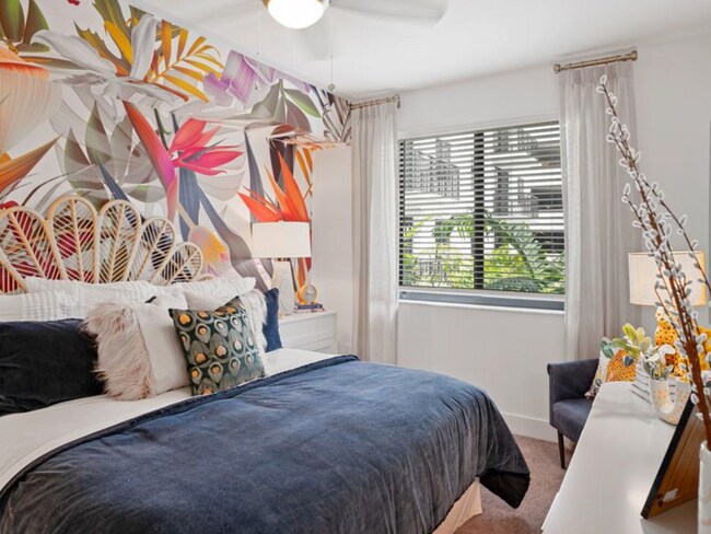 Building Photo - 8450 NW 102nd Ave