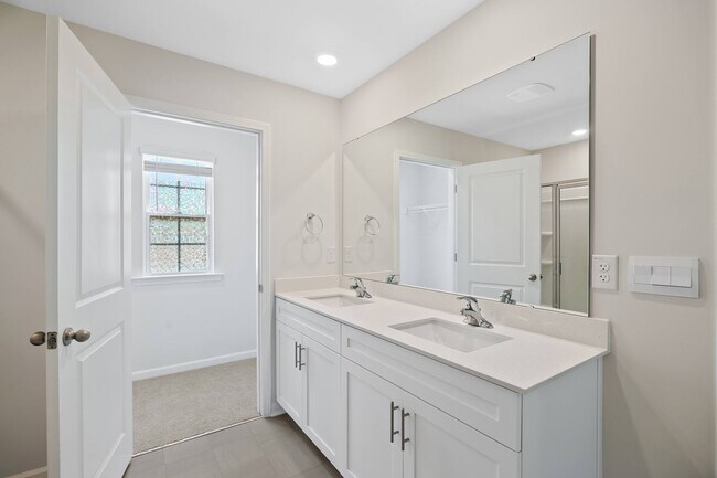 Building Photo - Brand New Construction FIVE Bedrooms!