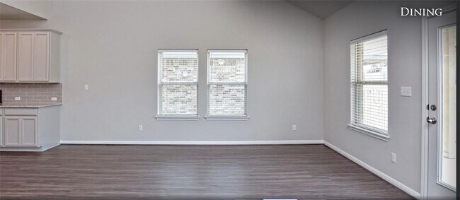 Building Photo - 533 Gabrielle Anne Dr