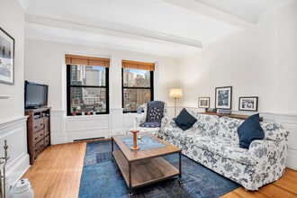 Building Photo - 212 E 48th St