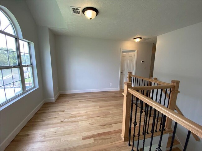 Building Photo - 1855 Big Haynes Ct SW