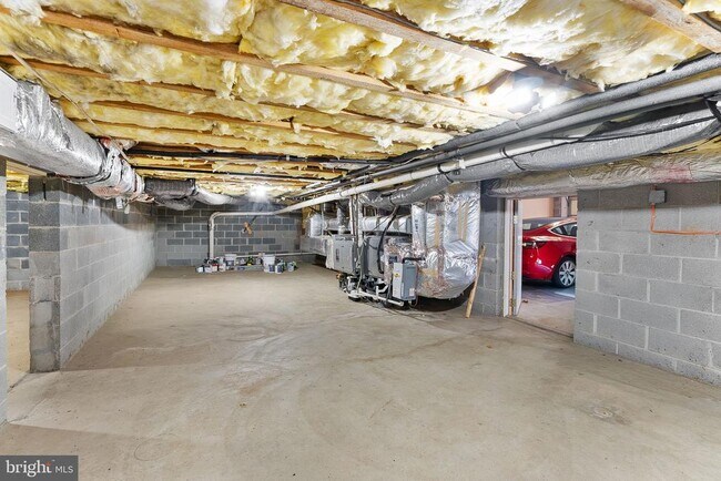 Building Photo - 19451 Youngs Cliff Rd