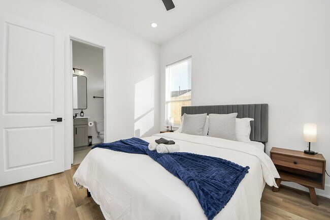 Building Photo - 3909 Maggie St