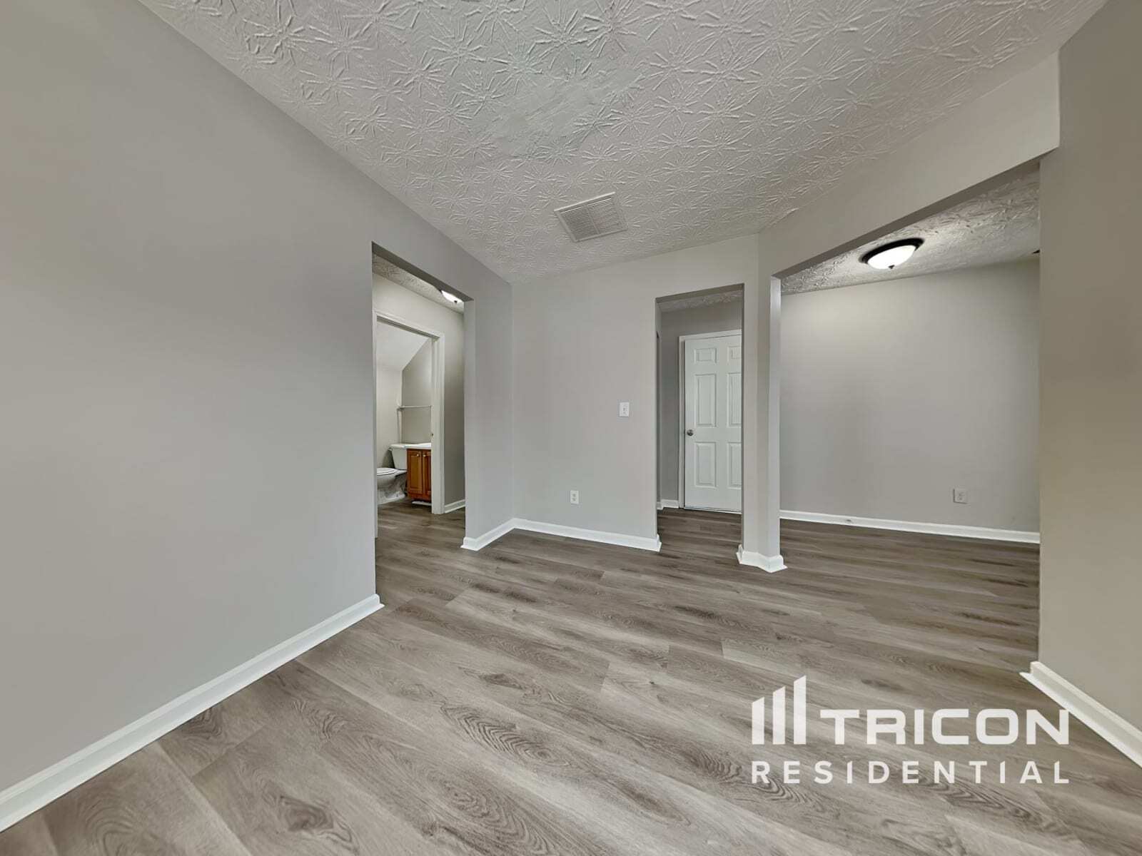Building Photo - 1437 Gates Cir SE