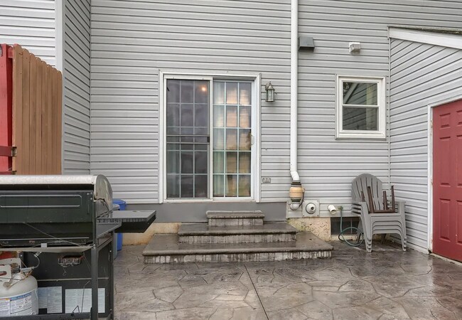 Building Photo - 143 Northwood Ct