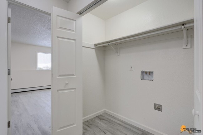 Building Photo - 4011 E Turnagain Blvd