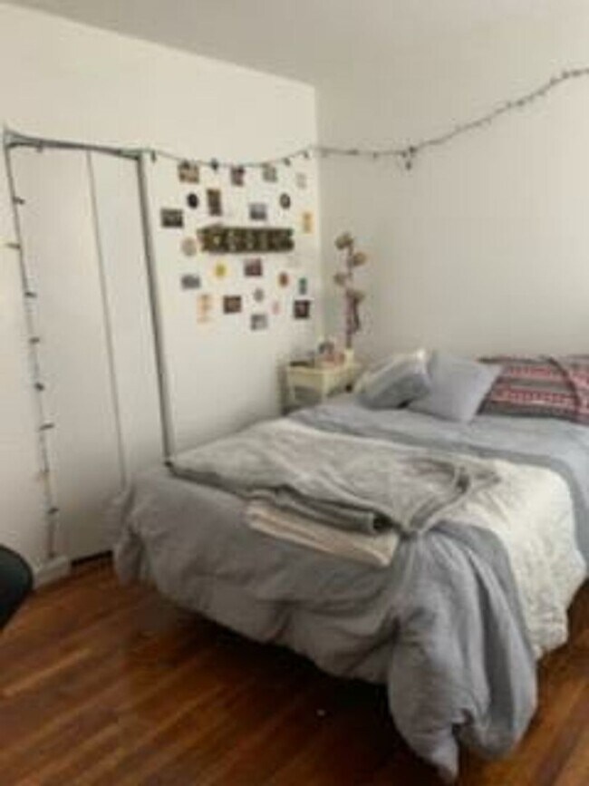 Building Photo - 327 Summit Ave